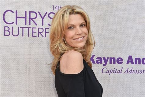 I shouldnt have: At 60, Vanna White reflects on her 1987。